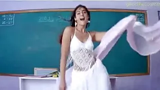 Tôi đã uống Vodka phm xet hay với Bà và khi tôi nhấn lông của cô.