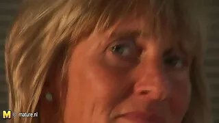Đóng fuck cô gái trong 3D phim xet cho choi nguoi khiêu dâm